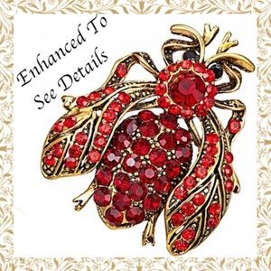 🌼🌼Scarlet Red Crystal Rhinestone Bee Brooch/Pin Back